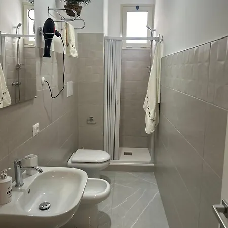 Five Bed & Breakfast 4*