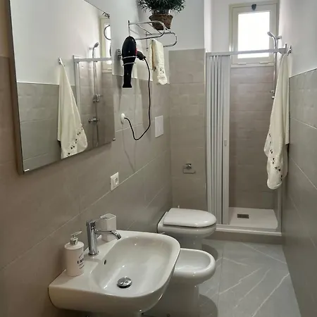 Bed & Breakfast Five 4*