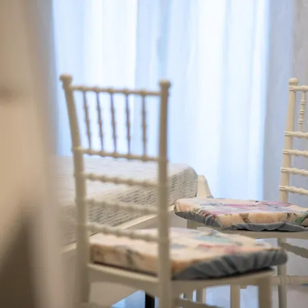 Bed and breakfast Five