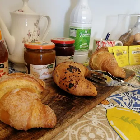 Bed and breakfast Five Licata