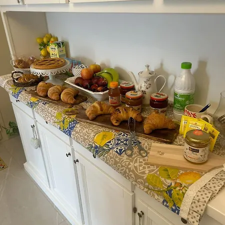 Five Bed & Breakfast