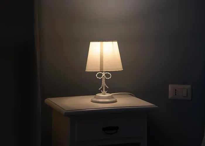 לינה וארוחת בוקר Five ליקאטה